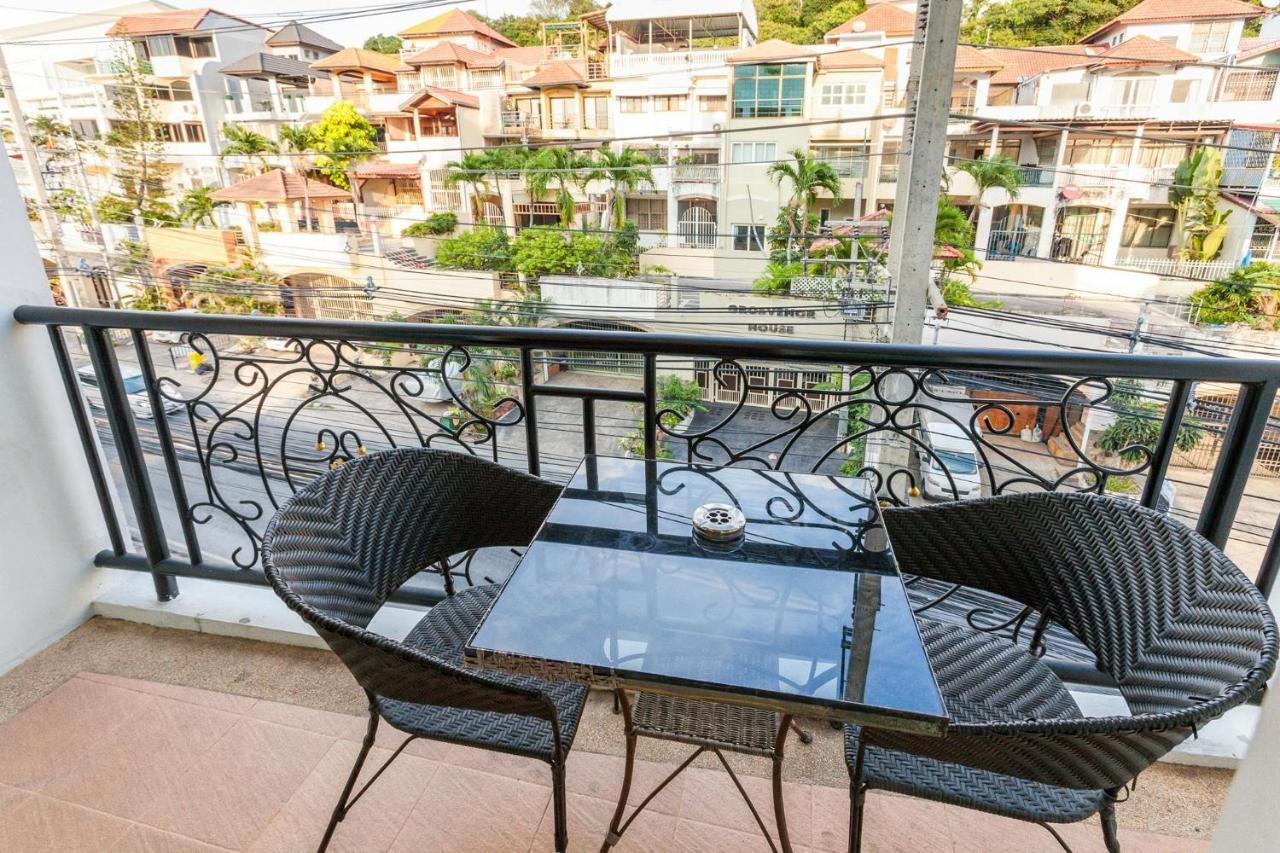 Tara Court Hotel Pattaya Exterior foto